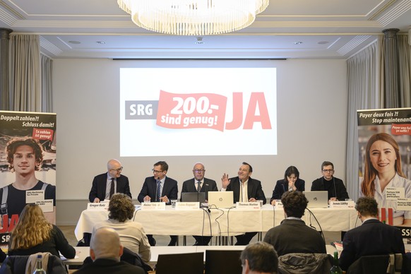 KEYPIX - Gregor Rutz, Nationalrat SVP-ZH, Heinz Theiler, Praesident Kantonal-Schwyzerischer Gewerbeverband, Nationalrat FDP-SZ, Fabio Regazzi, Praesident SGV, Staenderat Die Mitte-TI,Thomas Matter, Na ...