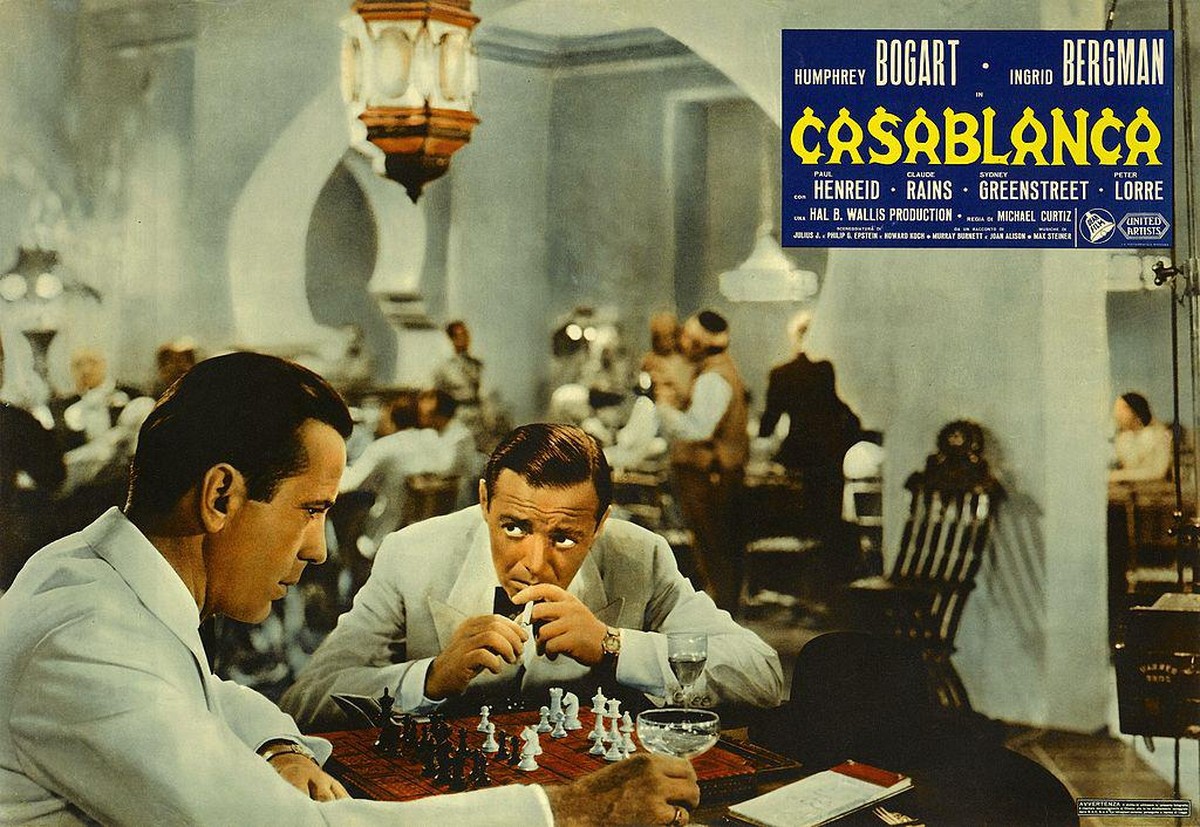 An Italian poster for the movie 'Casablanca', featuring Humphrey Bogart and Peter Lorre, 1942. (Photo by Movie Poster Image Art/Getty Images)