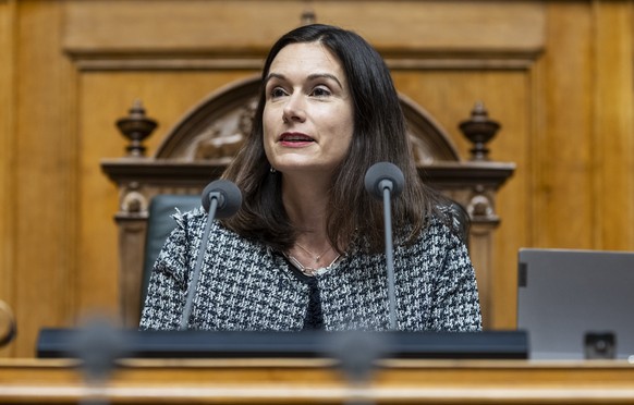 Nationalratspraesidentin Maja Riniker, FDP-AG, spricht zu Sitzungsbeginn zur Katastrophe von Blatten und ruft zu Spenden auf, an der Sommersession der Eidgenoessischen Raete, am Montag, 2. Juni 2025 i ...
