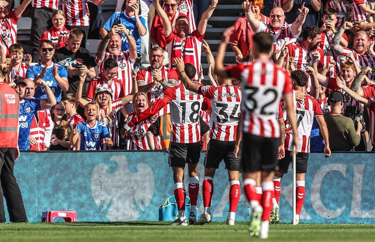 Premier League Sunderland v West Ham United Wilson Isidor of Sunderland celebrates his goal to make it 3-0 during the Premier League match Sunderland vs West Ham United at Stadium Of Light, Sunderland ...
