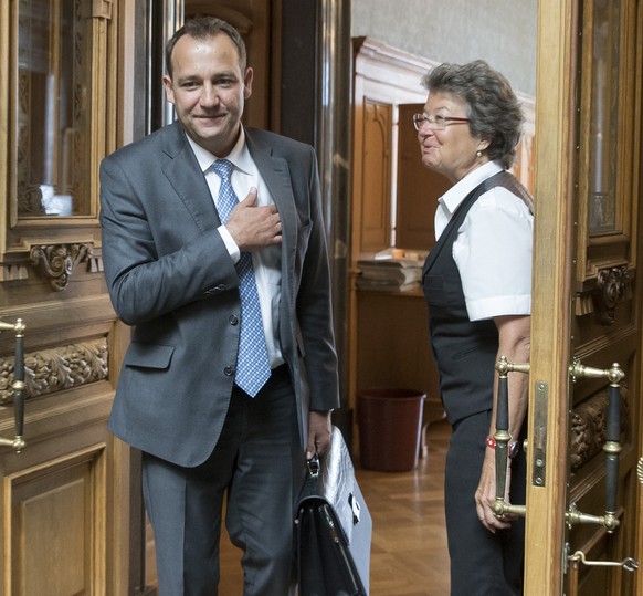 SVP-Nationalrat und Banker Thomas Matter, hier im Nationalratssaal, soll eine der treibenden Kräfte hinter dem Vorhaben der SVP sein (Archivbild).