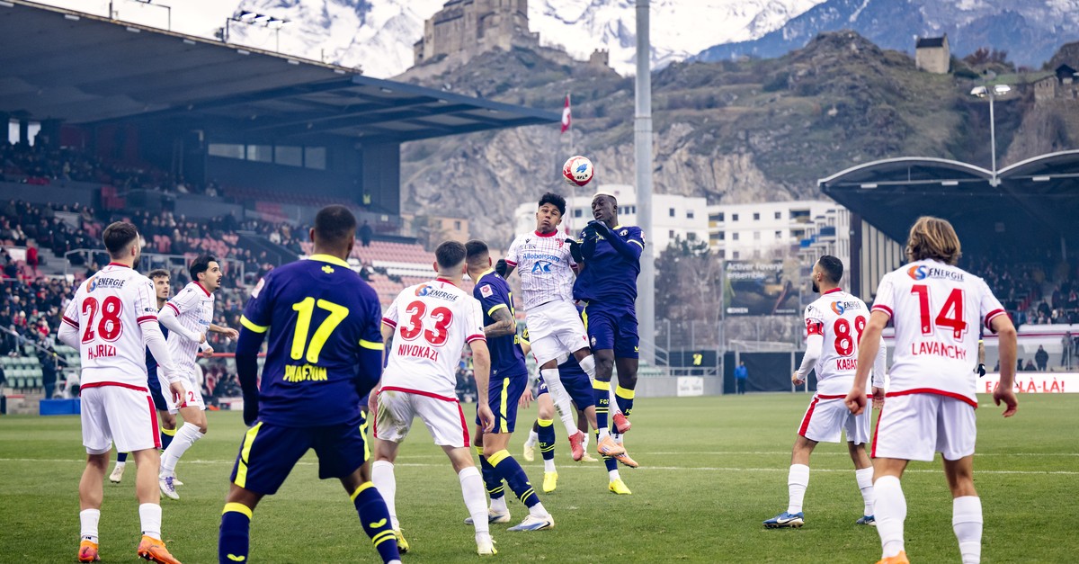 Kein-Sieger-im-Tourbillon-Trotz-2-Tore-R-ckstand-sichert-sich-Z-rich-bei-Sion-einen-Punkt