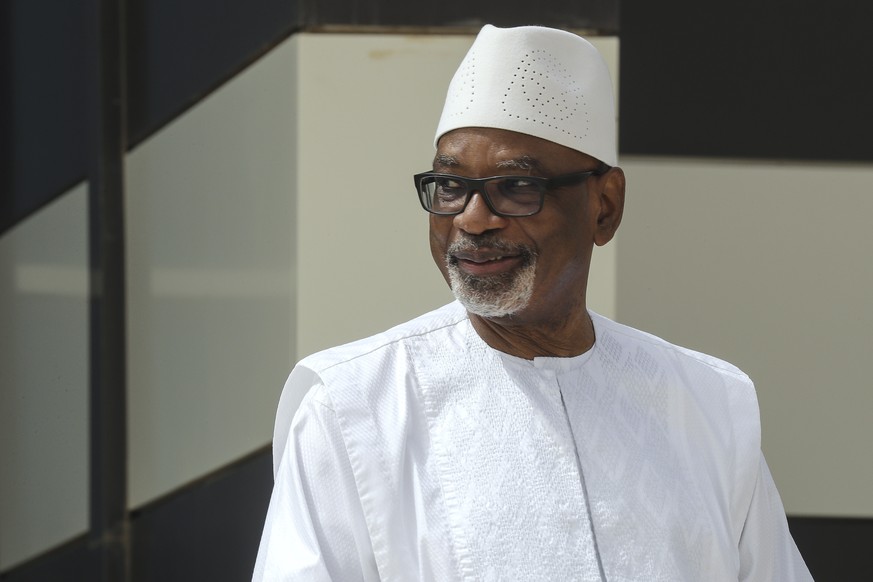 FILE - In this Tuesday, June 30, 2020 file photo, Mali&#039;s President Ibrahim Boubacar Keita poses for a group photograph during the G5 Sahel summit in Nouakchott, Mauritania. Mutinous soldiers surr ...