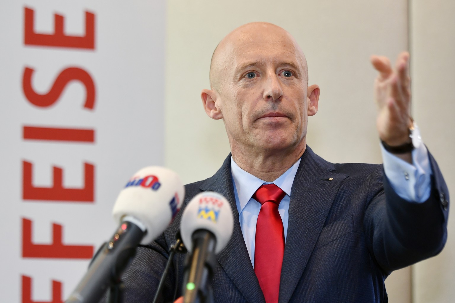 Patrik Gisel, CEO Raiffeisen Gruppe an der Bilanzmedienkonferenz in Zuerich am Freitag, 2. Maerz 2018. (KEYSTONE/Walter Bieri)