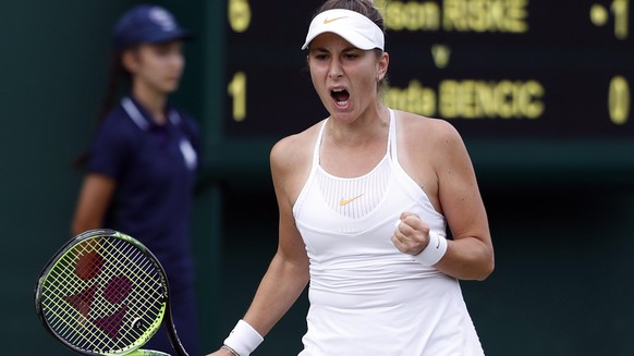 epa06865888 Belinda Bencic of Switzerland scores against Alison Riske of USA in their second round match during the Wimbledon Championships at the All England Lawn Tennis Club, in London, Britain, 05  ...