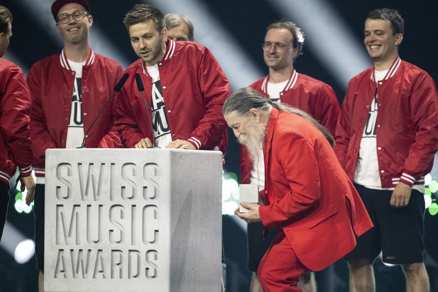 The Band Stubete Gaeng wins the best streaming artist Award, during the award ceremony of the Swiss Music Awards in Zuerich, Switzerland, May 8, 2024. (KEYSTONE/Urs Flueeler)