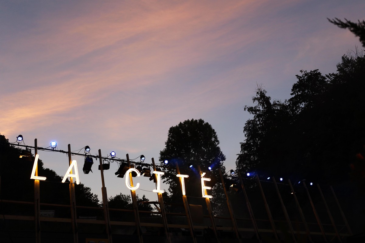 La 49ème édition du Festival de la Cité aura lieu à Lausanne du 6 au 11 juillet. L'événement veut accueillir un maximum de monde, en proposant plus de 90 projets artistiques et 200 représentation ...