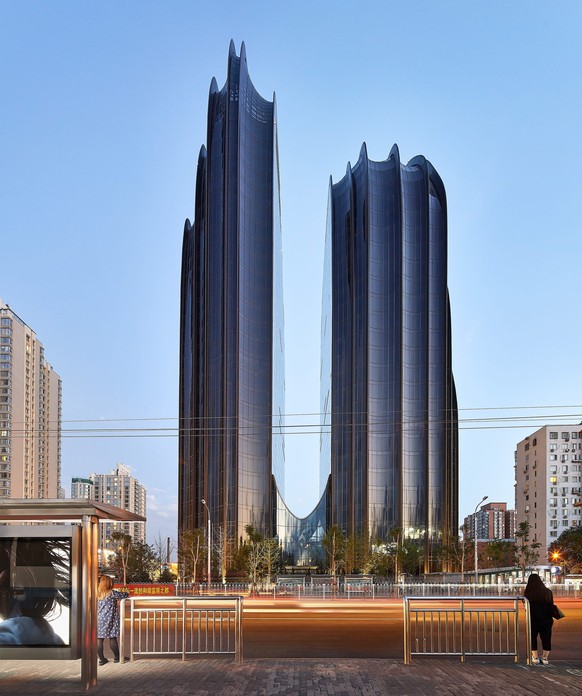 Finalist

MAD Architects:
Chaoyang Park Plaza 2, Peking, China

Foto: Hufton + Crow