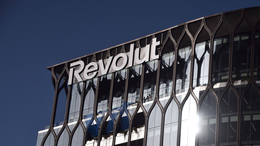 Revolut applies for US banking licence in London - 05 Mar 2026 General view of the Revolut headquarters in Canary Wharf as the UK-based digital banking company applies for a US banking licence. London ...