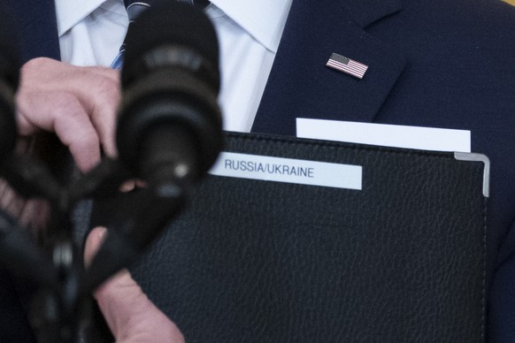 Das Dossier zum Konflikt, mit dem Präsident Joe Biden am Tag des russischen Angriffs vor die Medien trat.