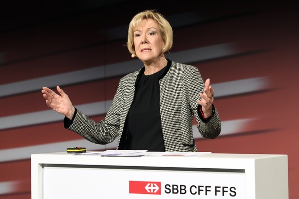 Verwaltungsratspraesidentin Monika Ribar, spricht waehrend der Bilanzmedienkonferenz der SBB, am Dienstag, 20. Maerz 2018 in Bern. (KEYSTONE/Anthony Anex)