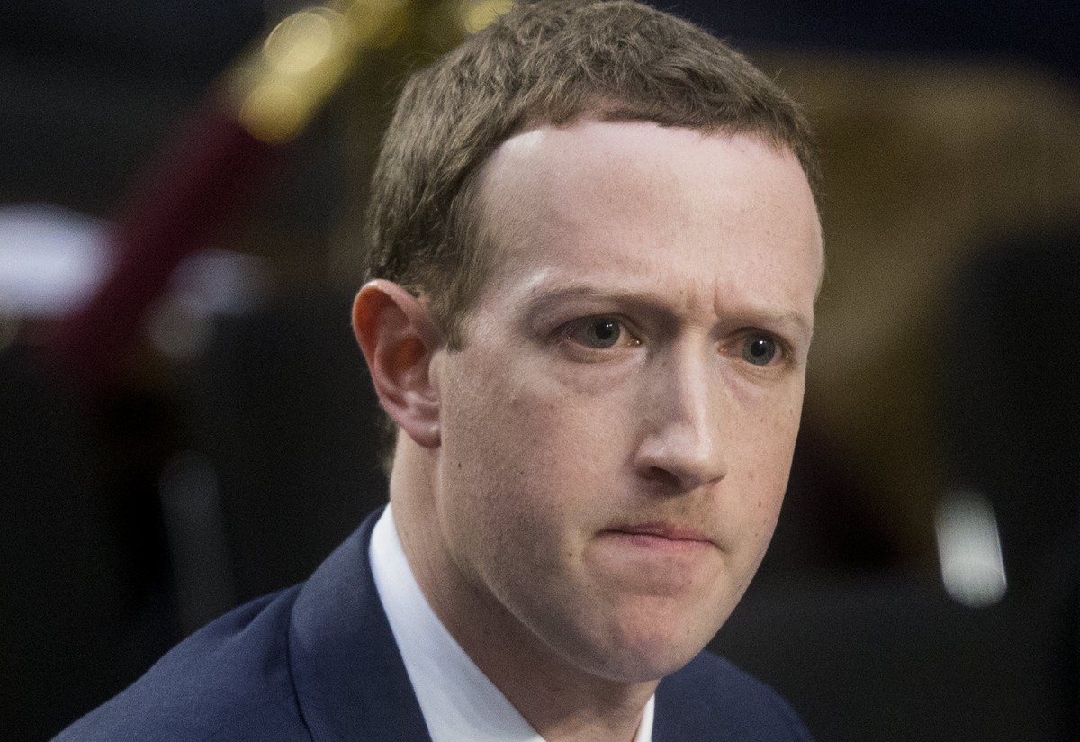 epa06660422 CEO of Facebook Mark Zuckerberg testifies before the Senate Commerce, Science and Transportation Committee and the Senate Judiciary Committee joint hearing on 'Facebook, Social Media  ...