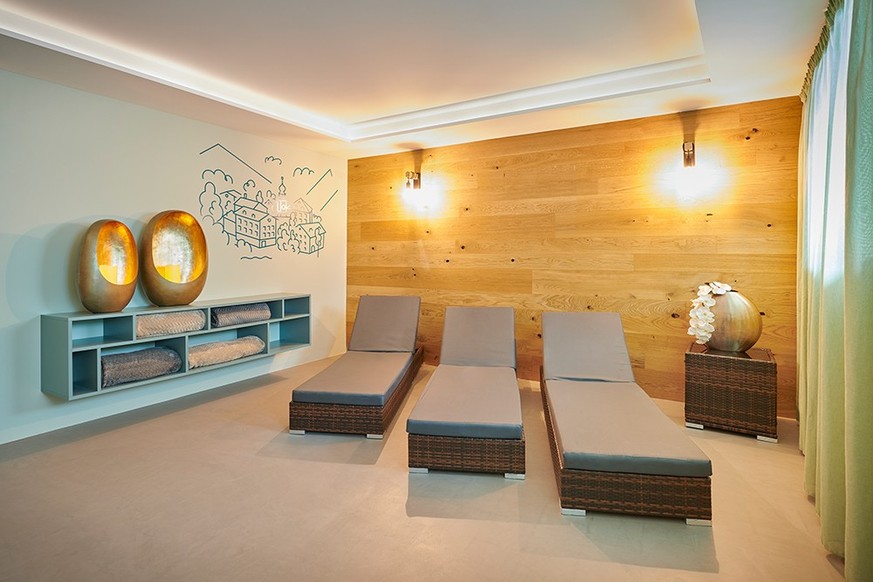 Reka Holiday Village Madulain Chesa Engadina Sauna Wellness Rauzeit Wellness affordable Switzerland