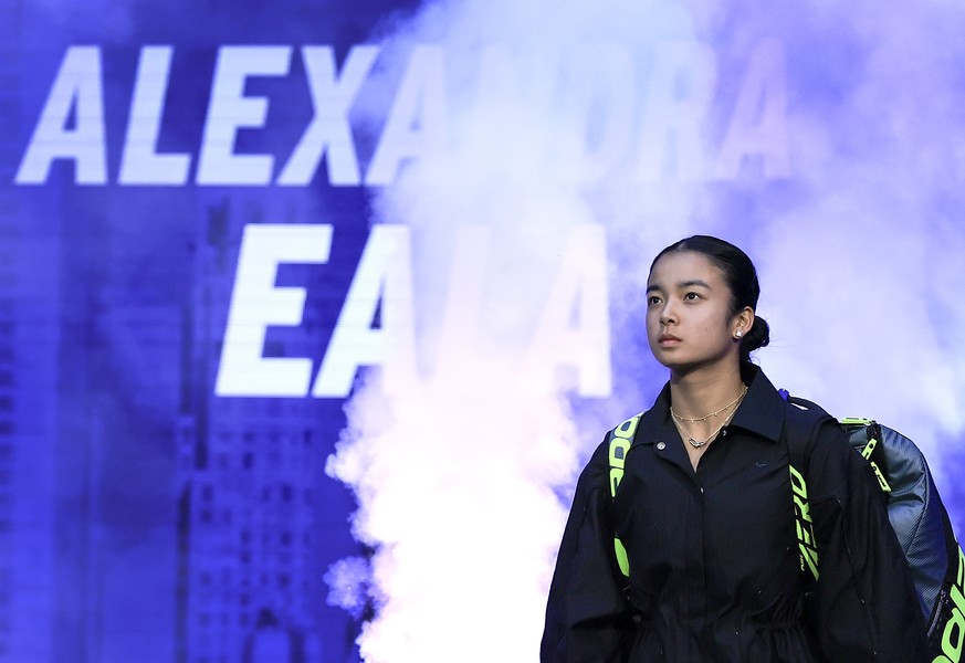 epa13216121 Alexandra Eala of the Philippines enters the court before her match against Iva Jovic of the USA prior to the Women's Singles third round of the US Open Tennis Championships in Flushi ...