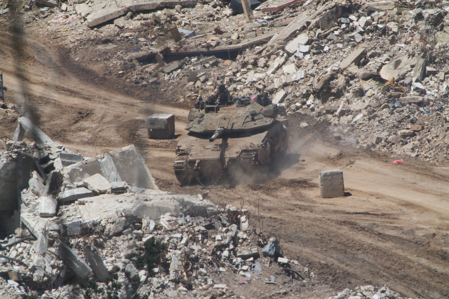 Israeli soldiers drive a tank in southern Lebanon, as seen from northern Israel, Wednesday, April 29, 2026. (AP Photo/Ariel Schalit)
Israel Lebanon Iran War