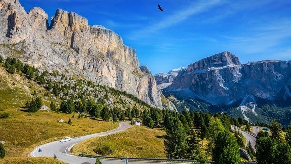 Passstrasse in den Dolomiten