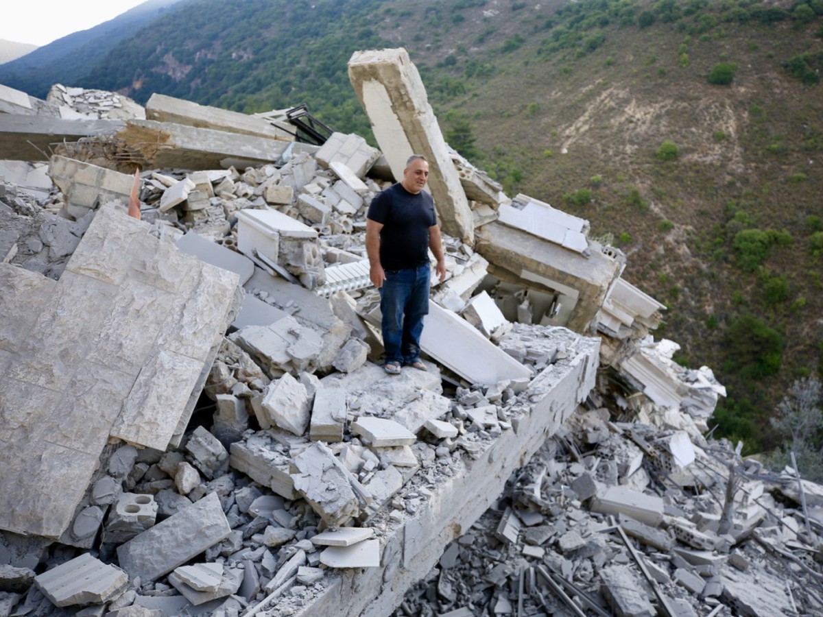 L'armée israélienne avait déjà procédé à des bombardements dimanche dans le sud du Liban, à Arab Salim.