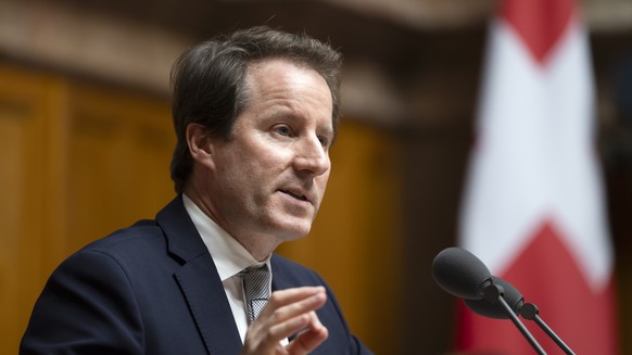 Thomas Aeschi, SVP-ZG, spricht waehrend der Debatte fuer eine zivilstandsunabhaengige Individualbesteuerung, waehrend der Herbstsession der Eidgenoessischen Raete, am Mittwoch, 25. September 2024, in  ...