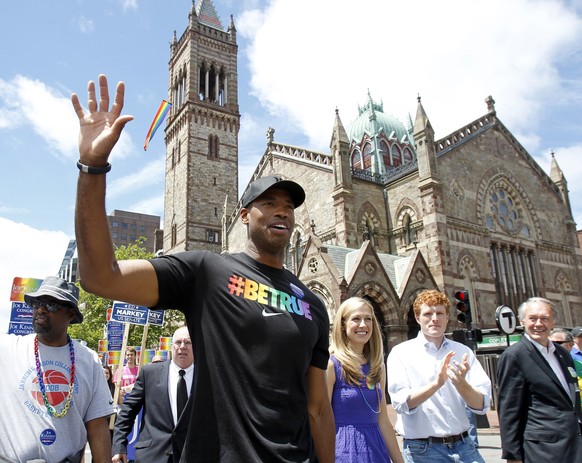 Jason Collins wurde von der Schwulen-Bewegung für sein Coming-Out gefeiert – aber seine Sportkarriere war anschliessend vorbei.