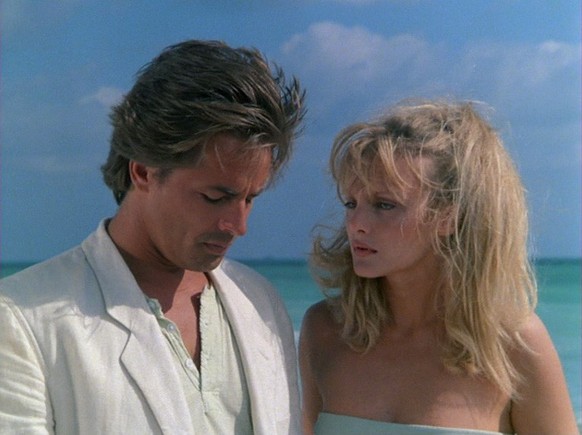 Arielle Dombasle in Miami Vice

https://www.deuxflicsamiami.fr/Articles/Les-trois-oxymores-de-Miami-Vice-une-serie-d-action-contemplative.html