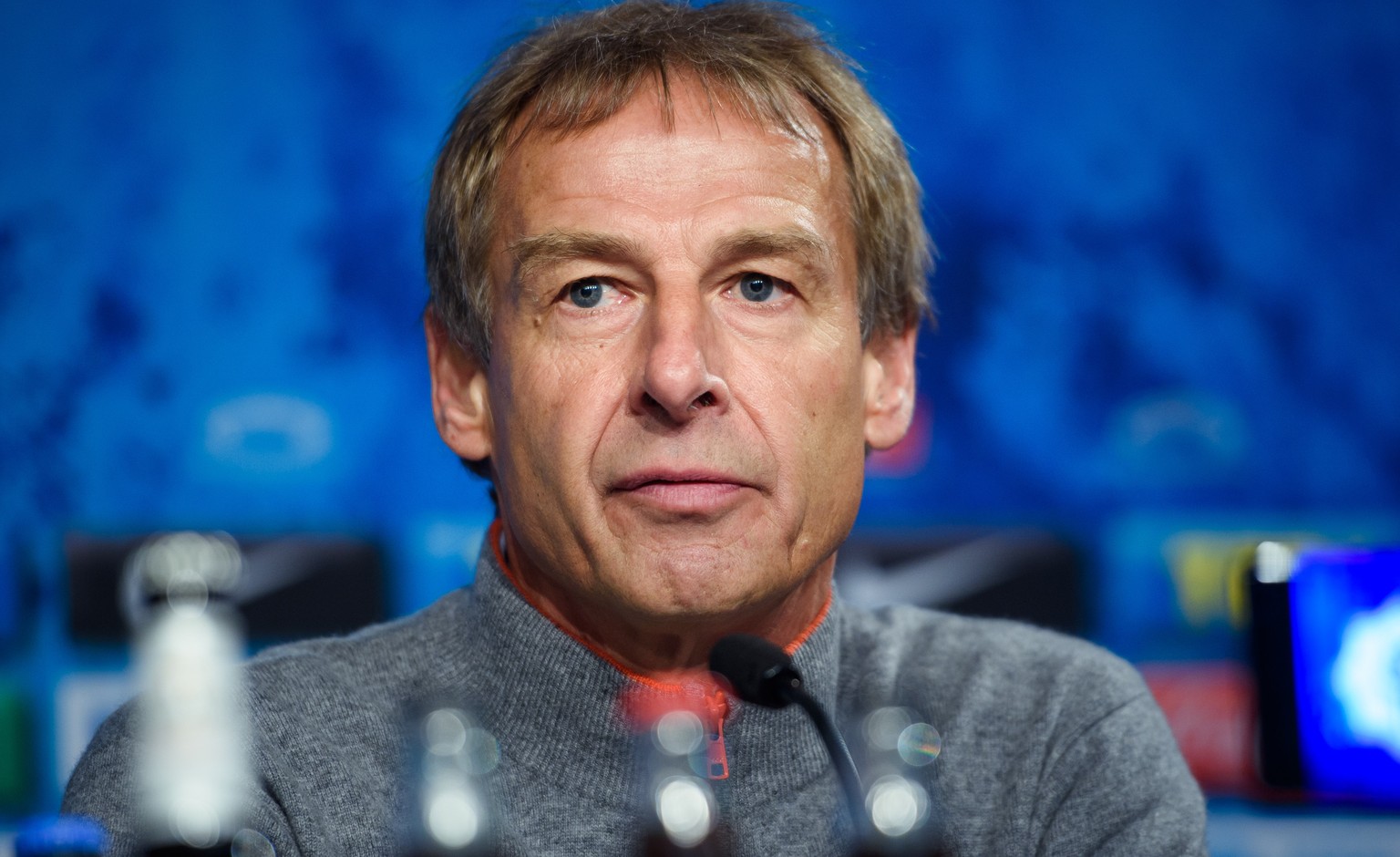 30.11.2019, Berlin: Fussball: Bundesliga, Hertha BSC - Borussia Dortmund, 13. Spieltag, Olympiastadion. Berlins Trainer Juergen Klinsmann kommt vor Anpfiff in das Stadion. (KEYSTONE/DPA/Gregor Fischer ...