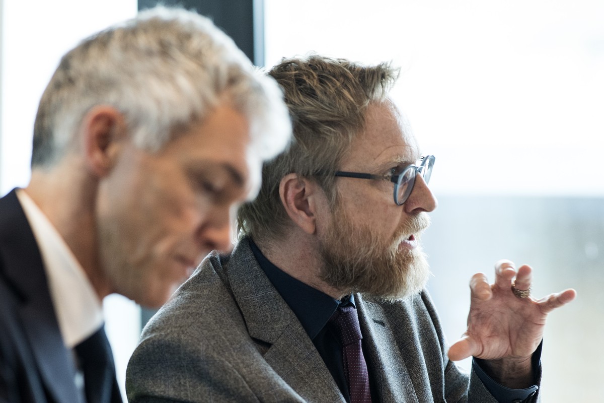 ARCHIVBILD ZUM RUECKTRITT VON ANDRE MARTY ALS MEDIENSPRECHER DER BUNDESANWALTSCHAFT, AM FREITAG, 30. APRIL 2021 - Bundesanwalt Michael Lauber, links, und Andre Marty, Mediensprecher Bundesanwaltschaft ...