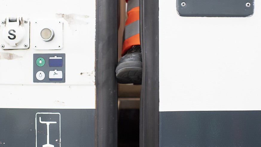 Das Problem mit dem Einklemmschutz bei den Zugstüren war bereits Jahre vor dem tödlichen Unfall in Baden AG bekannt. (Archivbild)