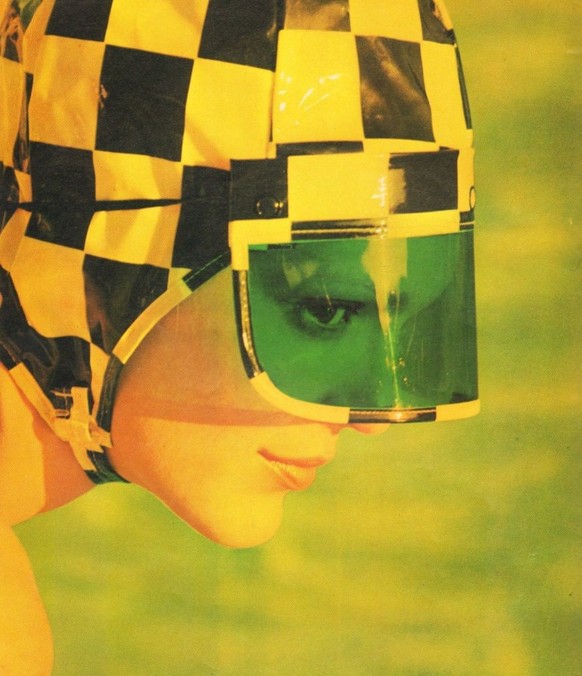 Crazy Sixties Sunglasses: Oversized and Dark Shades Were the Height of Fashion 
https://www.vintag.es/2022/01/1960s-sunglasses.html