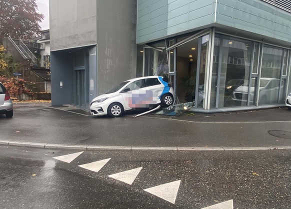 Das parkierte Auto.