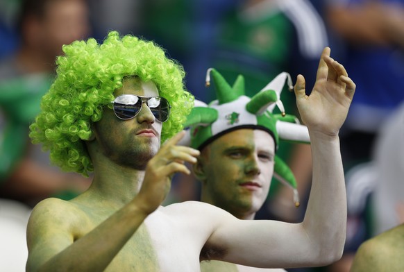 Football Soccer - Northern Ireland v Germany - EURO 2016 - Group C - Parc des Princes, Paris, France - 21/6/16
Northern Ireland fans before the match
REUTERS/John Sibley
Livepic