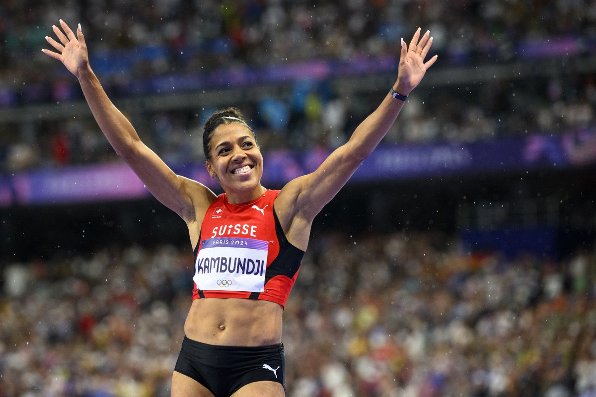 Mujinga Kambundji of Switzerland reacts after the women's 100m final at the 2024 Paris Summer Olympics in Paris, France, Saturday, August 3, 2024. (KEYSTONE/Laurent Gillieron)