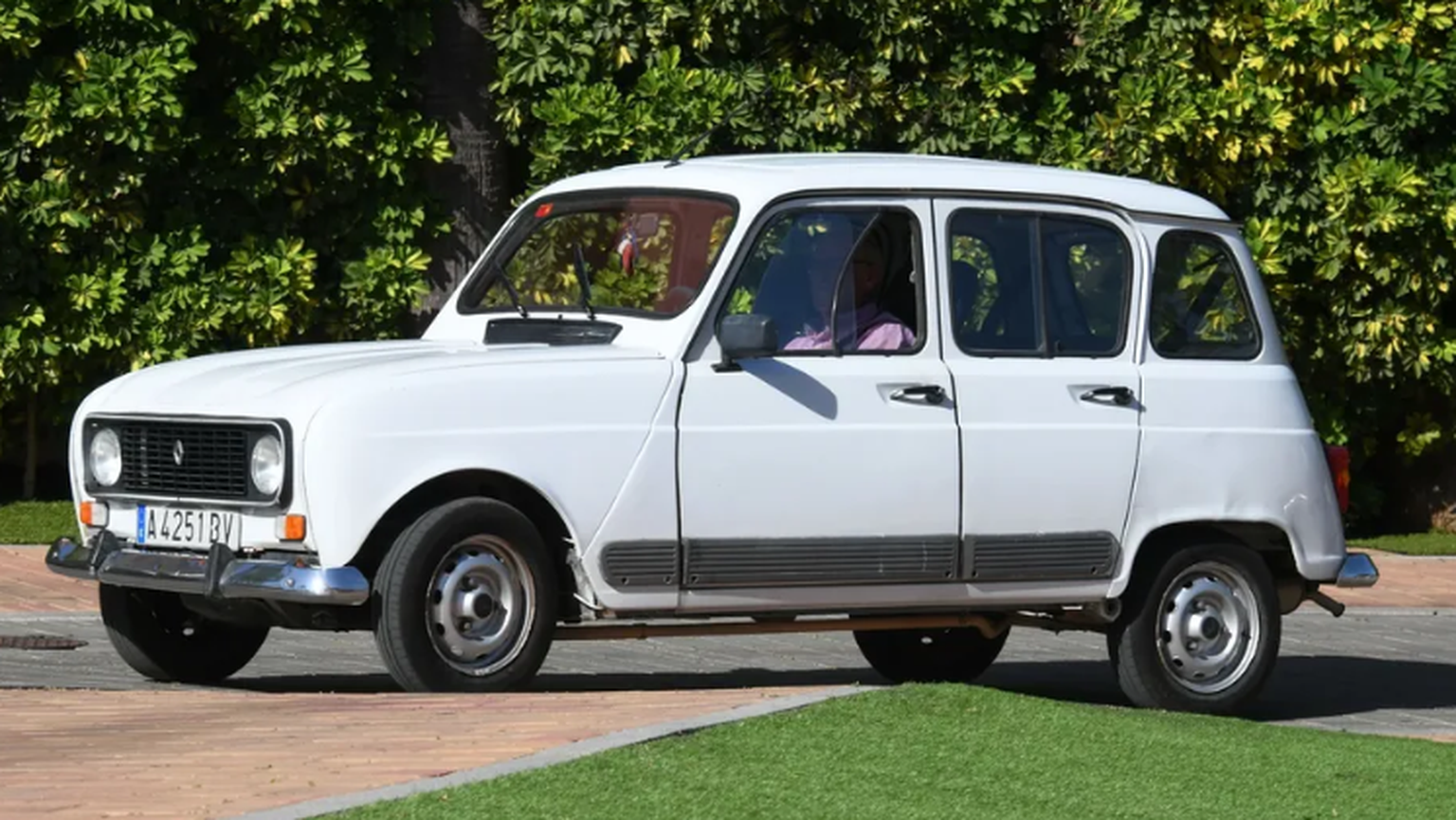 Renault R4: Der Klassiker wurde länger als 30 Jahre gebaut.