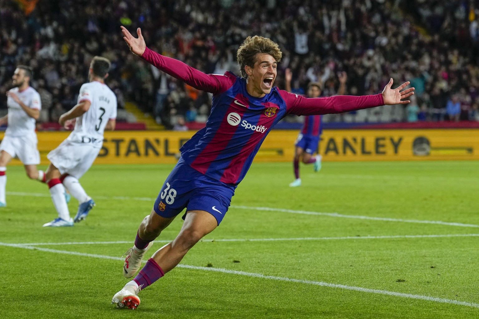 epa10933511 Barcelona&#039;s forward Marc Guiu celebrates after scoring the 1-0 goal during the LaLiga soccer match between FC Barcelona and Athletic Bilbao, in Barcelona, Spain, 22 October 2023. EPA/ ...