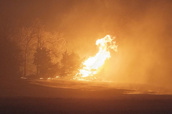 A wildfire burns at night on Friday, March 14, 2025, south of Langston, Okla. (AP Photo/Alonzo Adams)
Severe Weather Oklahoma
