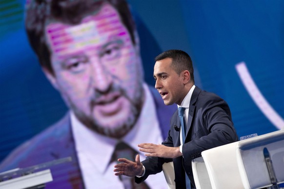 epa07595445 Italian Deputy Premier and Labour and Industry Minister, Luigi Di Maio, attends the Raiuno Italian program &#039;Porta a porta&#039; conducted by Italian journalist Bruno Vespa in Rome, It ...