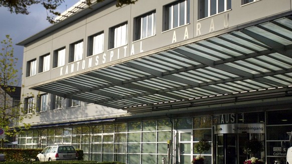 Das Aarauer Kantonsspital am Donnerstag, 15. November 2001. Das Spital hat es sich zum Ziel gesetzt, die Problematik der Prostata-Erkrankungen ganzheitlich anzugehen und aus diesem Grunde ein neues Pr ...