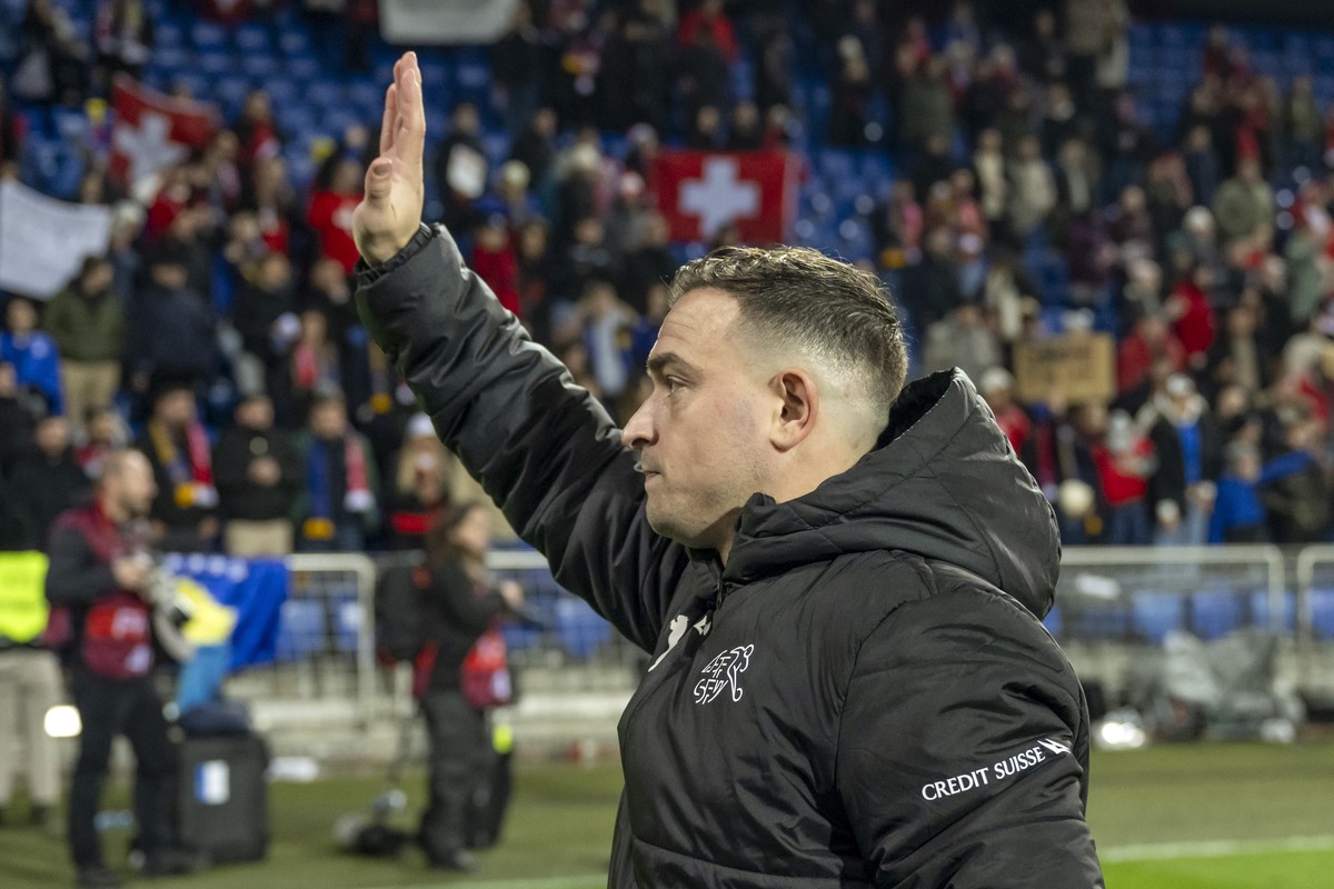 Switzerland's Xherdan Shaqiri thanks the fans after the UEFA Euro 2024 qualifying group I soccer match between Switzerlandat and Kosovo at the St. Jakob-Park stadium in Basel, Switzerland, on Sat ...