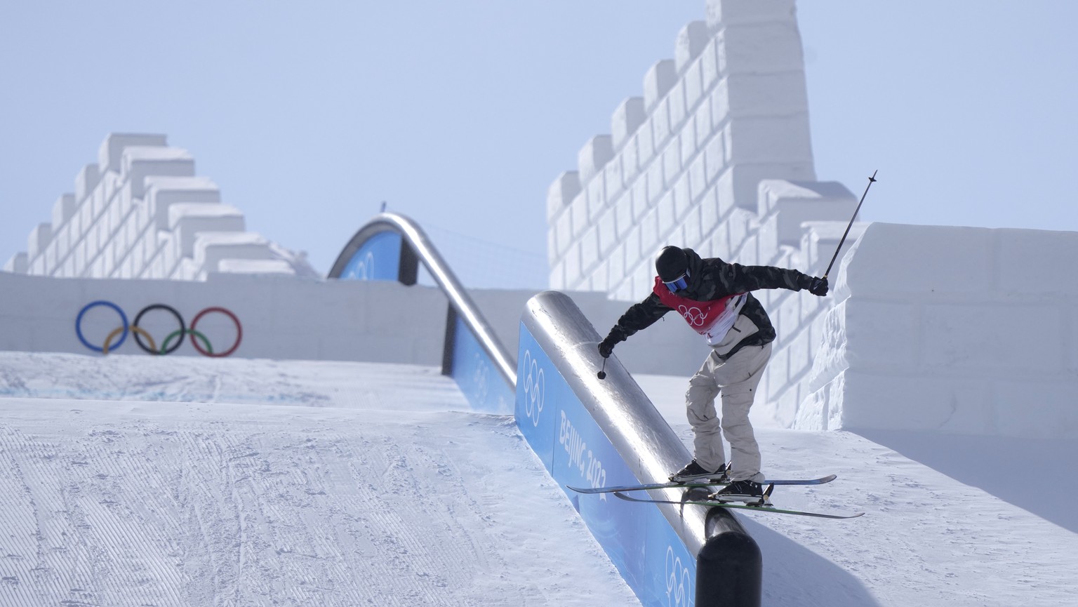 Switzerland&#039;s Andri Ragettli competes during the men&#039;s slopestyle qualification at the 2022 Winter Olympics, Tuesday, Feb. 15, 2022, in Zhangjiakou, China. (AP Photo/Lee Jin-man)