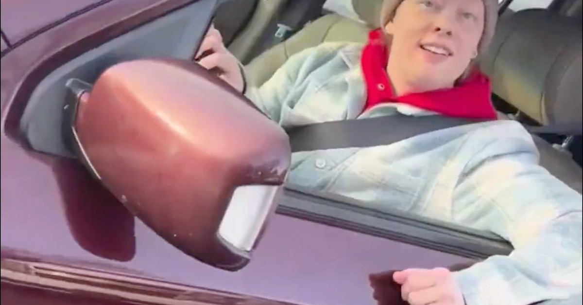 Minneapolis-Neues-Video-zeigt-Vorfall-aus-Perspektive-des-ICE-Beamten