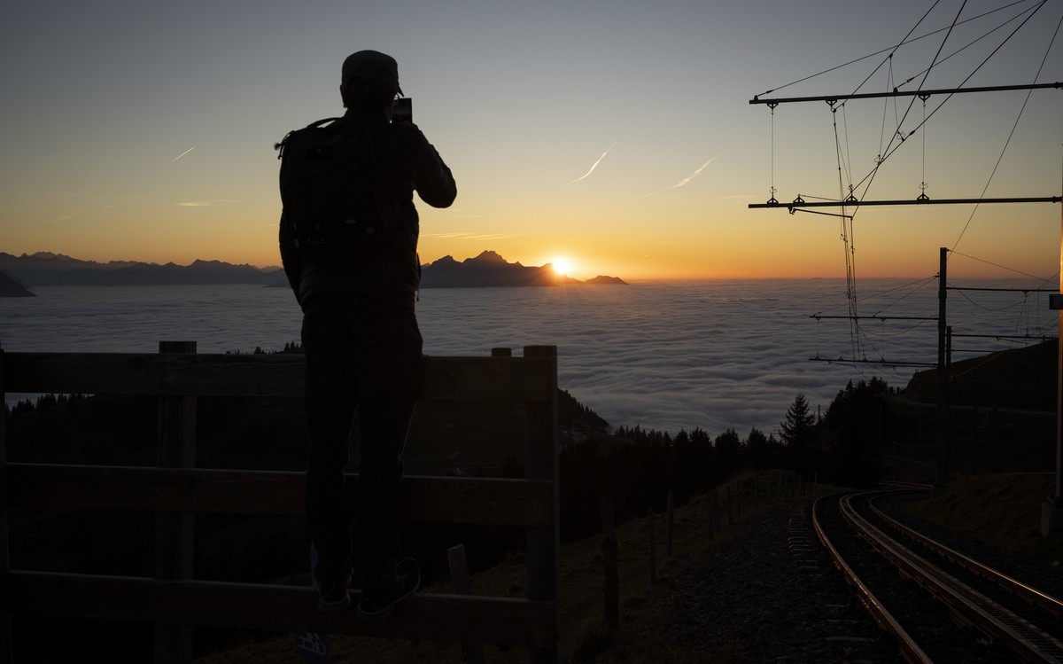 Warum-der-fr-heste-Sonnenuntergang-in-der-Schweiz-bereits-heute