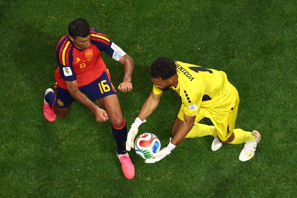 Cape Verde goalkeeper Vozinha, right, saves a ball against Spain during the World Cup Group H soccer match in Atlanta, Monday, June 15, 2026. (AP Photo/Colin Hubbard)
Vozinha