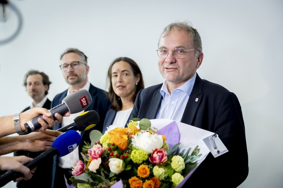 Stefan Fritschi, FDP, freut sich ueber den Wahlsieg anlaesslich des zweiten Wahlgangs fuer das Stadtpraesidium in Winterthur, am Sonntag, den 10. Mai 2026. (KEYSTONE/Christian Merz)
