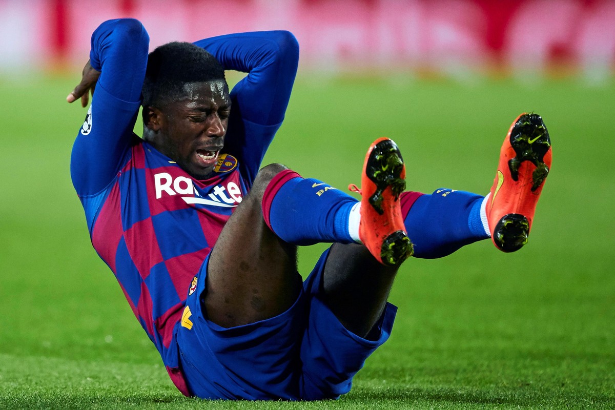 epa07974894 FC Barcelona's winger Ousmane Dembele reacts during the UEFA Champions League group F between FC Barcelona and Slavia Prague at Camp Nou stadium in Barcelona, Catalonia, Spain, 05 Nov ...