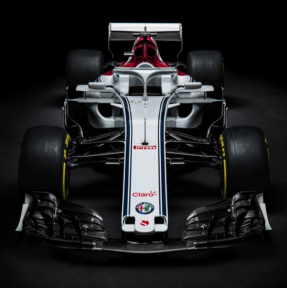 HANDOUT - Frontansicht des neuen Alfa Romeo Sauber C37, veroeffentlicht am Dienstag, 20. Februar 2018. Das neue Auto zeigt deutliche Unterschiede zu seinem Vorgaenger auf - zum einen wegen des technis ...