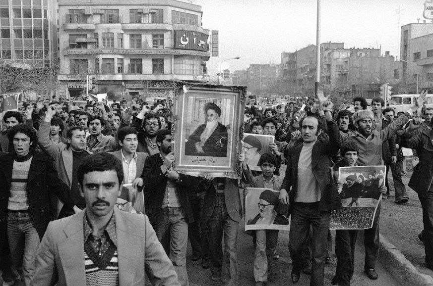 Islamische Revolution 1979: Ayatollah Chomeini kommt an die Macht im Iran.&nbsp;<br data-editable="remove">