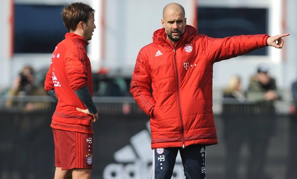 Pep (Josep) GUARDIOLA (Trainer FCB) ,gibt Mario GOETZE,G