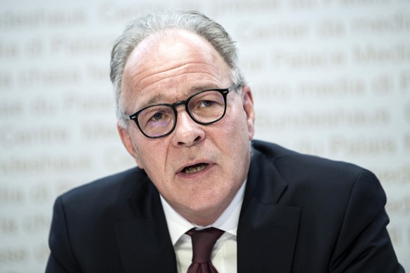 Boris Zuercher, Leiter der Direktion fuer Arbeit im SECO, aeussert sich an einer Medienkonferenz zu den Auswirkungen der Personenfreizuegigkeit auf den Schweizer Arbeitsmarkt, am Montag, 29. Juni 2020, in Bern.(KEYSTONE/Peter Schneider)