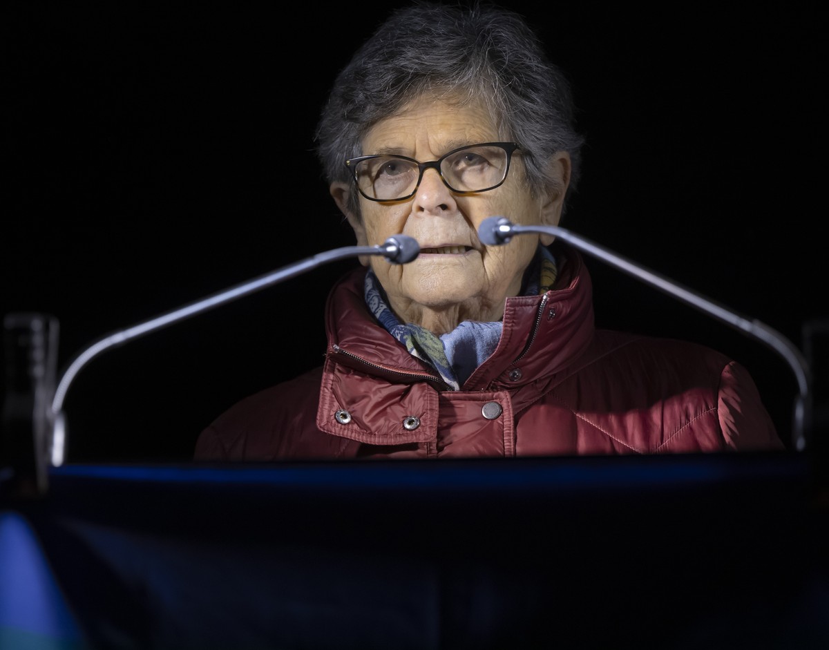 epa11029525 Ruth Dreifuss (2-R), former president of the Swiss Confederation, speaks during a rally for a just peace in Israel and Palestine, in front of the United Nations European headquarters in Ge ...