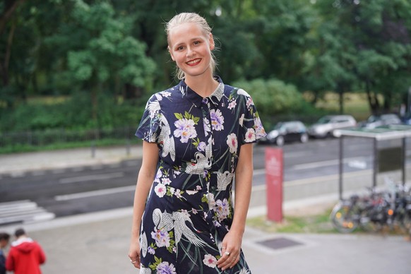 Bei der BERLIN-PREMIERE des Kinofilms - LOMO - in Anwesenheit von LUCIE HOLLMANN im Filmtheater am Friedrichshain 12.07.2018 *** At the BERLIN PREMIERE of the feature film LOMO in the presence of LUCI ...