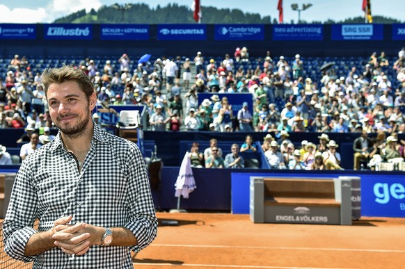 Die Zuschauer in Gstaad bekommen Stan Wawrinka nur im Freizeit-Look zu Gesicht.